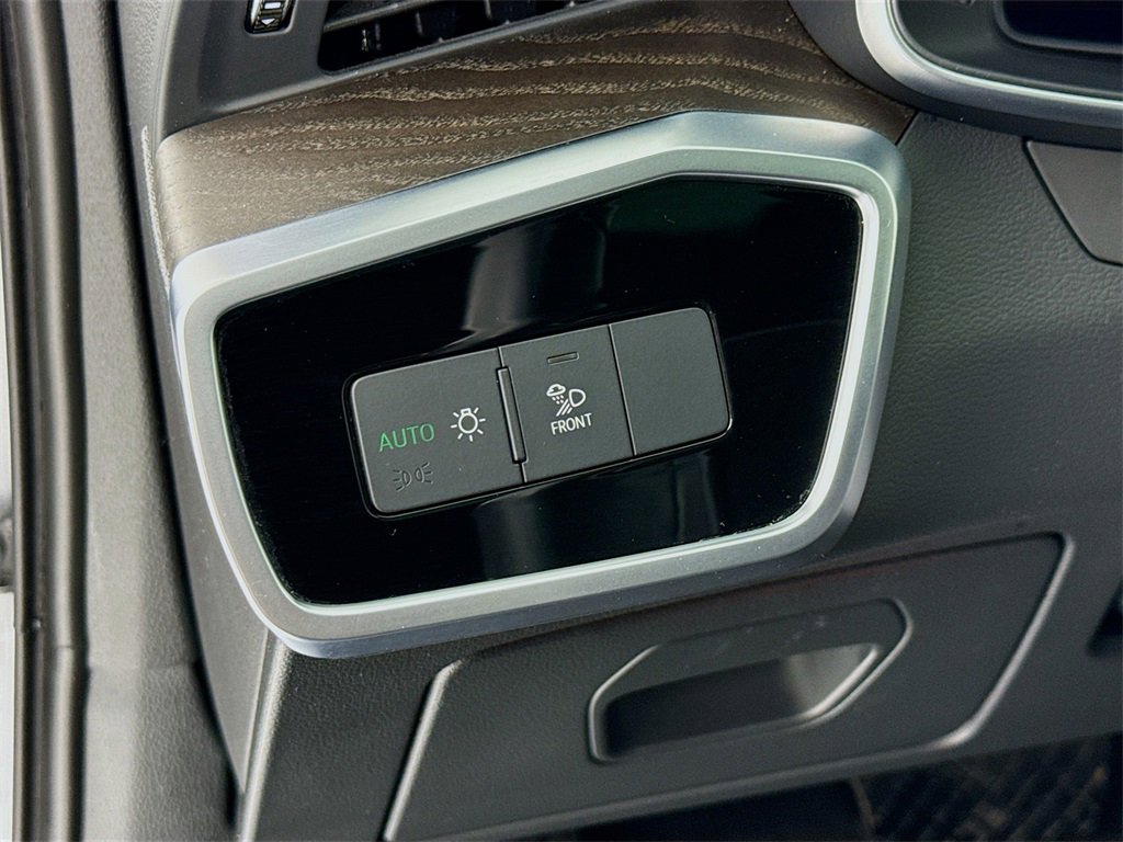 Used 2023 Audi A6 Premium Plus w/ Premium Plus Package image 14