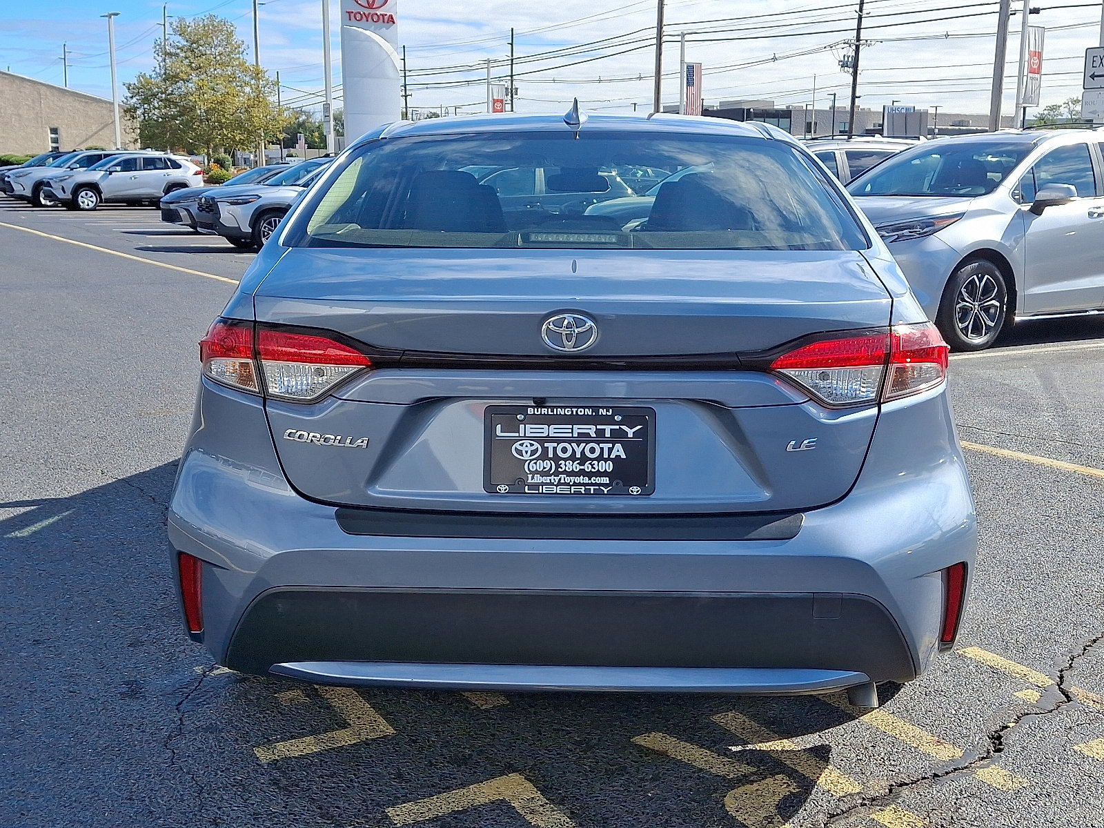 Used 2020 Toyota Corolla LE image 5