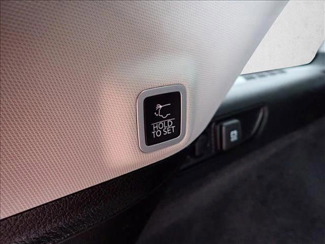 Used 2022 Jeep Grand Cherokee Overland image 7