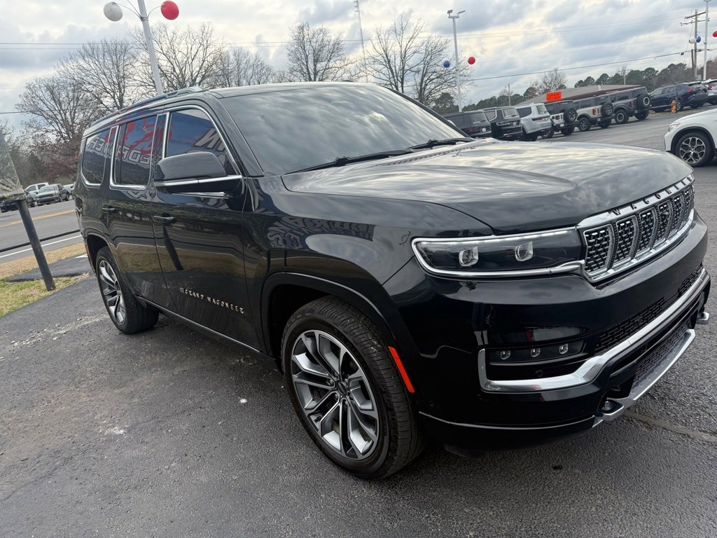 Used 2024 Jeep Grand Wagoneer Series III w/ Rear Seat Video Group 1 image 2