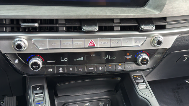 Used 2024 Kia Telluride EX X-Line AWD/4WD image 22