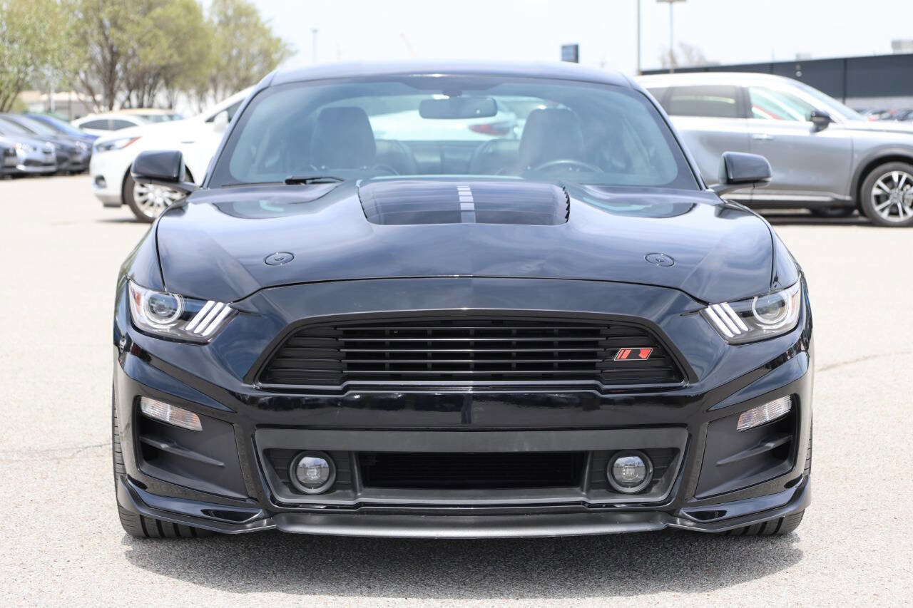 Used 2017 Ford Mustang GT Premium image 2