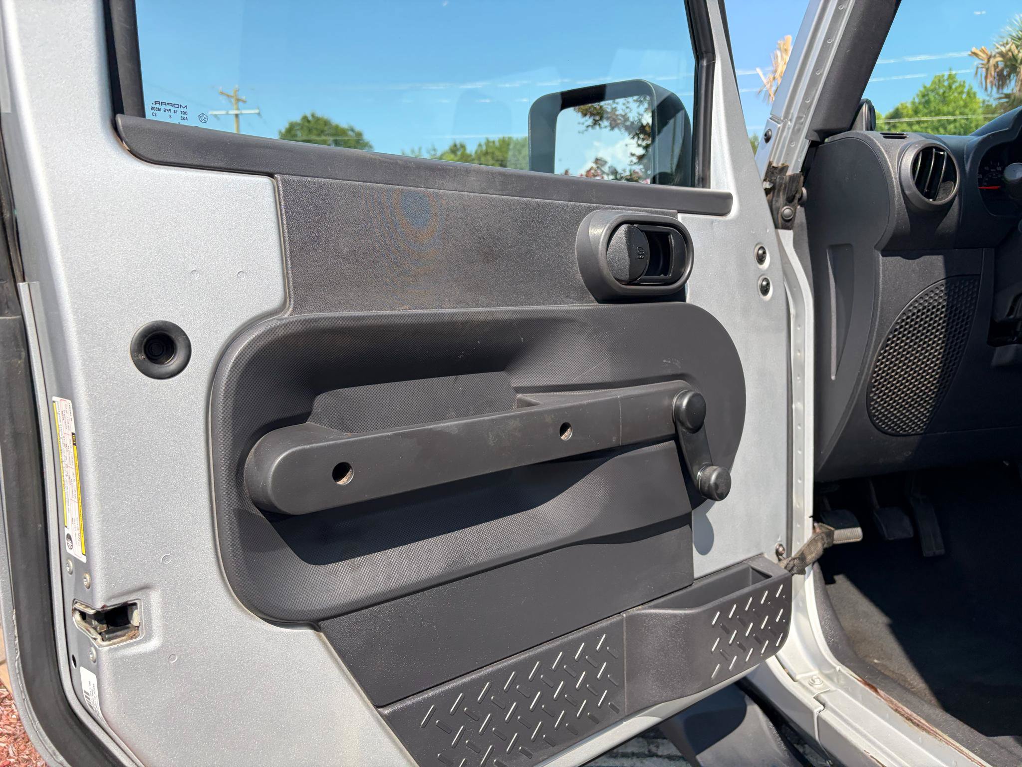 Used 2009 Jeep Wrangler X AWD/4WD image 38