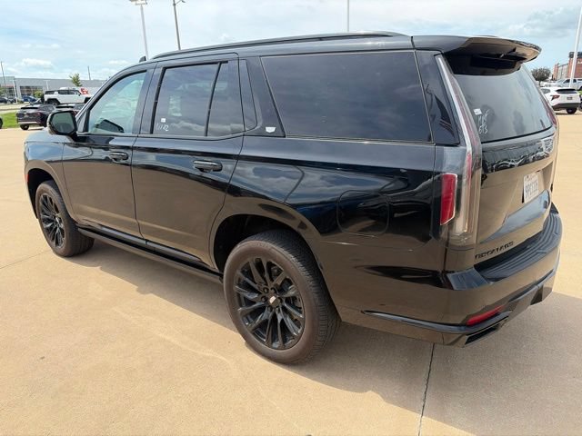 Used 2024 Cadillac Escalade Sport Platinum w/ LPO, ONYX Package AWD/4WD image 4