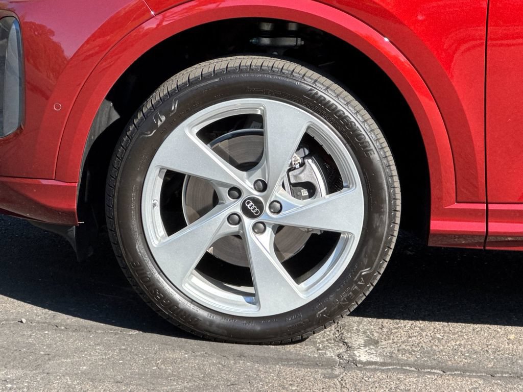 Certified 2025 Audi Q5 Premium w/ Premium Plus AWD/4WD image 38