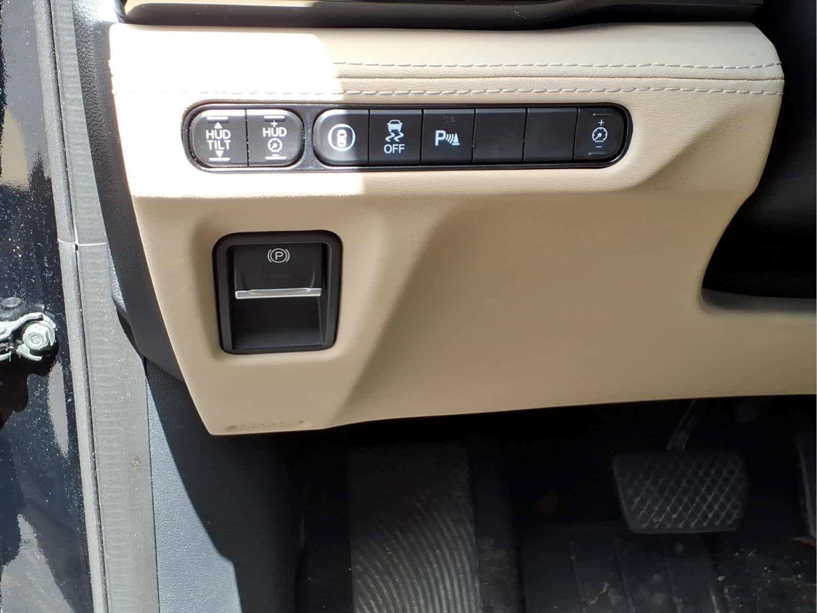 Used 2023 Acura MDX SH-AWD w/ Advance Package image 13