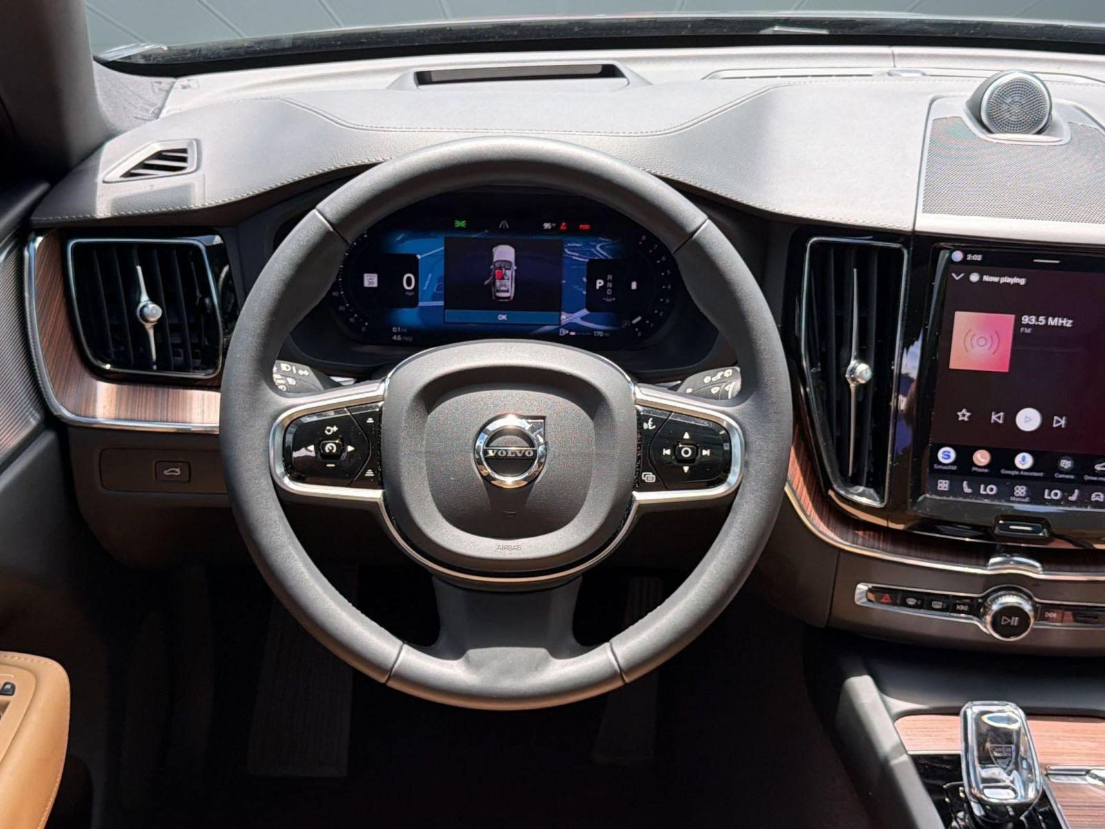 Certified 2024 Volvo XC60 B5 Ultimate w/ Protection Package Premier AWD/4WD image 28