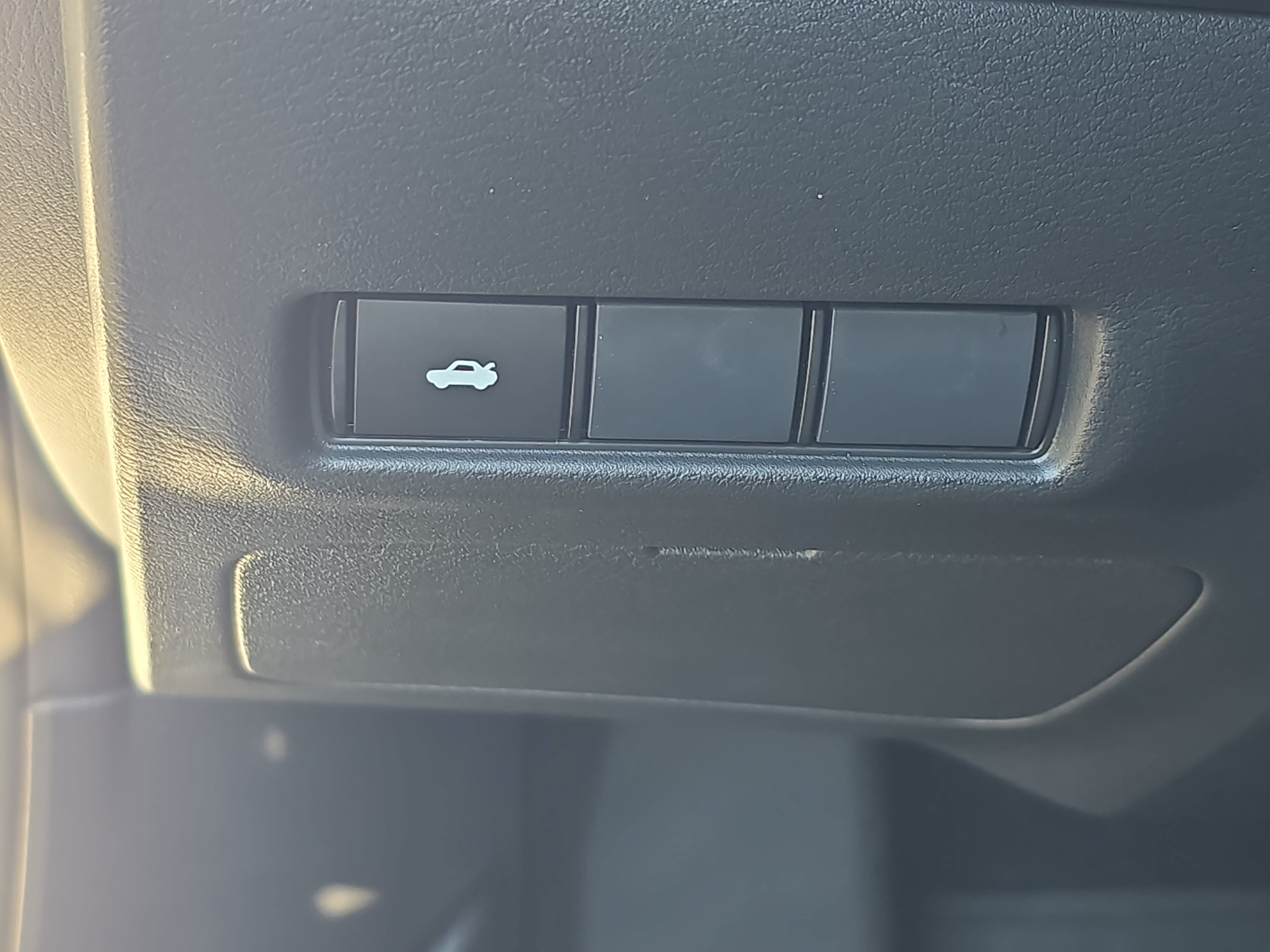 New 2027 Nissan Sentra SR w/ Floor Mat Package FWD image 26