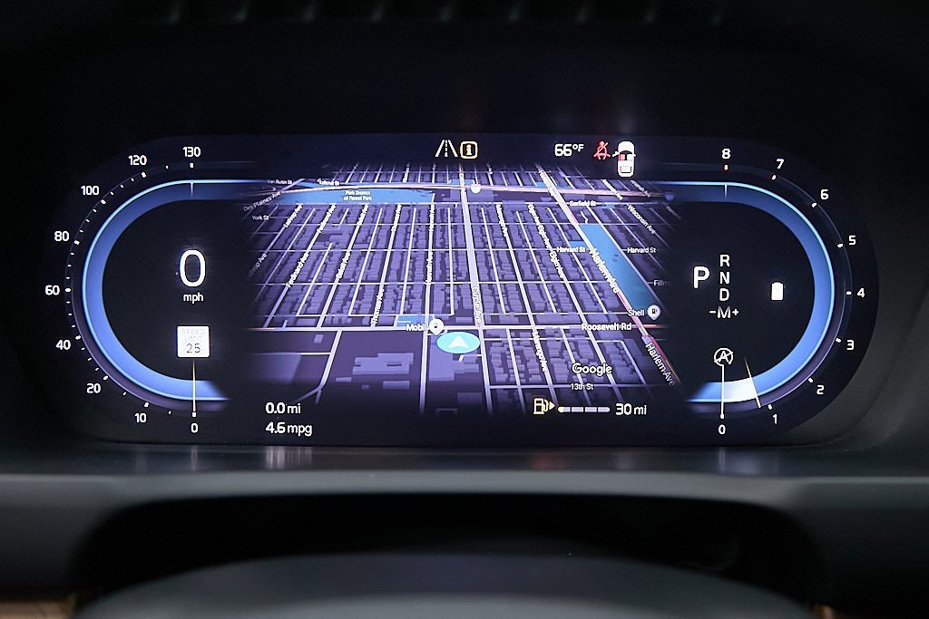 Certified 2024 Volvo XC90 B6 Plus w/ Protection Package image 16