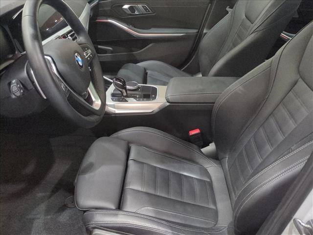 Used 2022 BMW 330i xDrive Sedan w/ Premium Package 2 AWD/4WD image 17