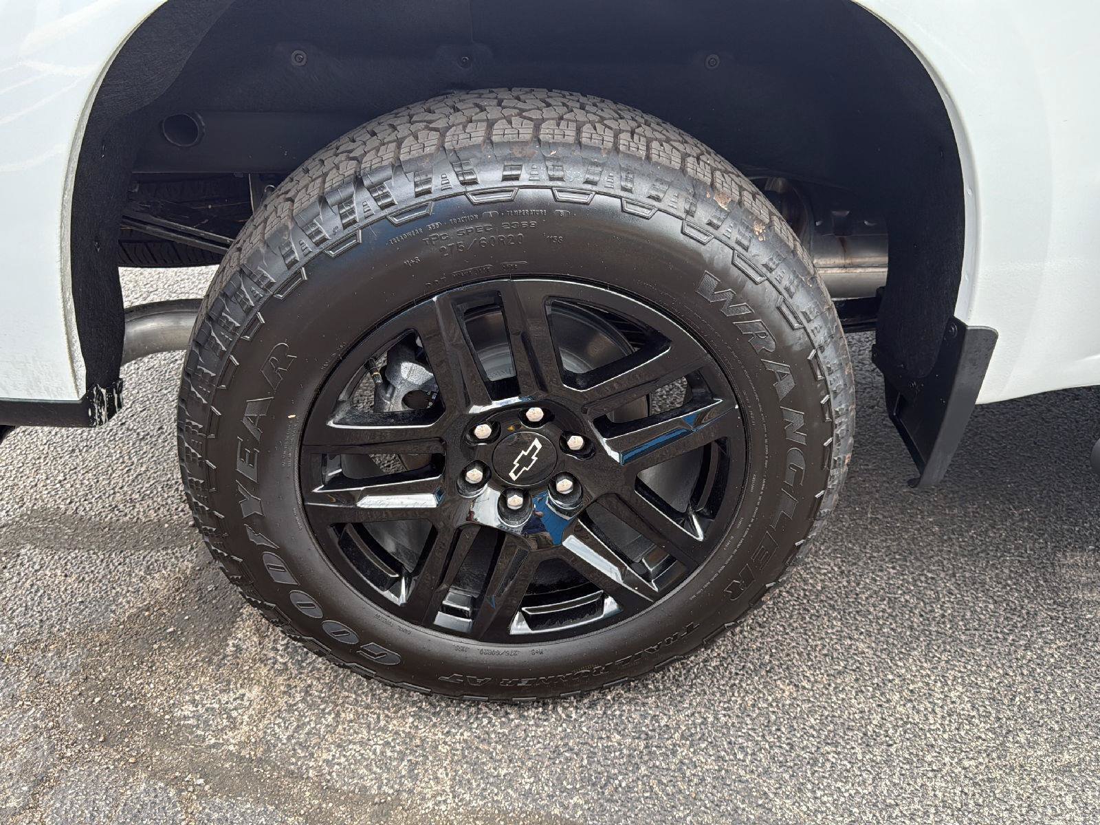 New 2026 Chevrolet Silverado 1500 Custom AWD/4WD image 39