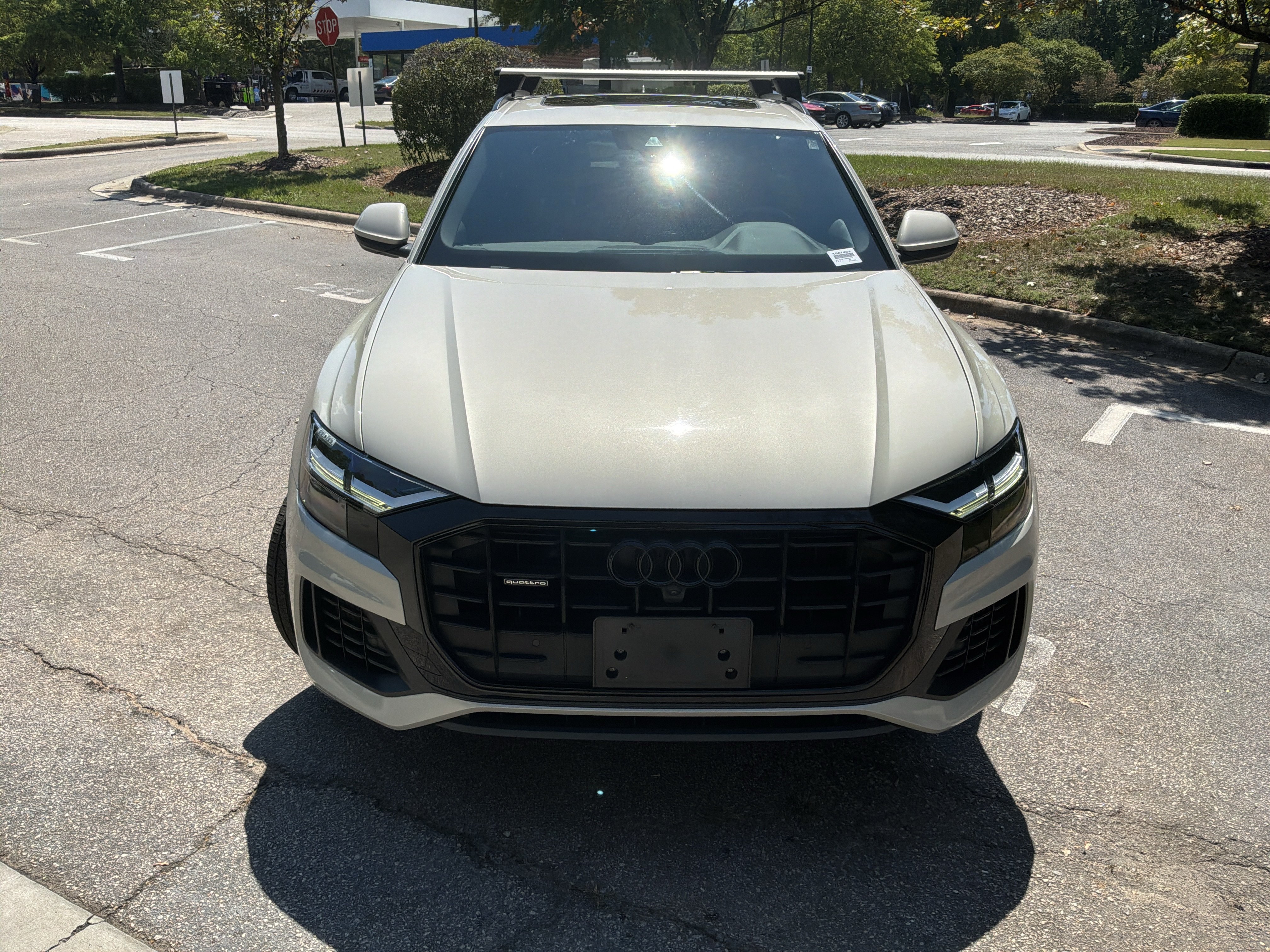 Used 2022 Audi Q8 Premium AWD/4WD image 3