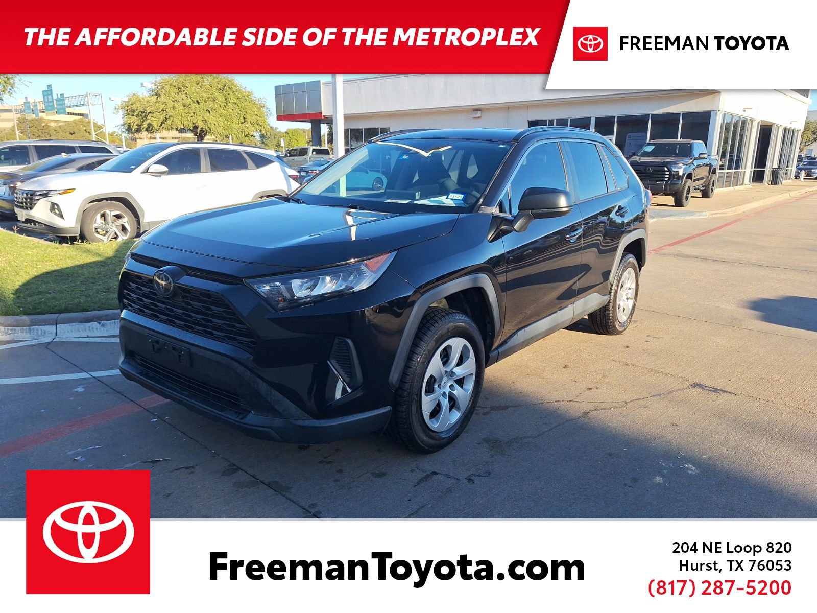 Used 2020 Toyota RAV4 LE image 1