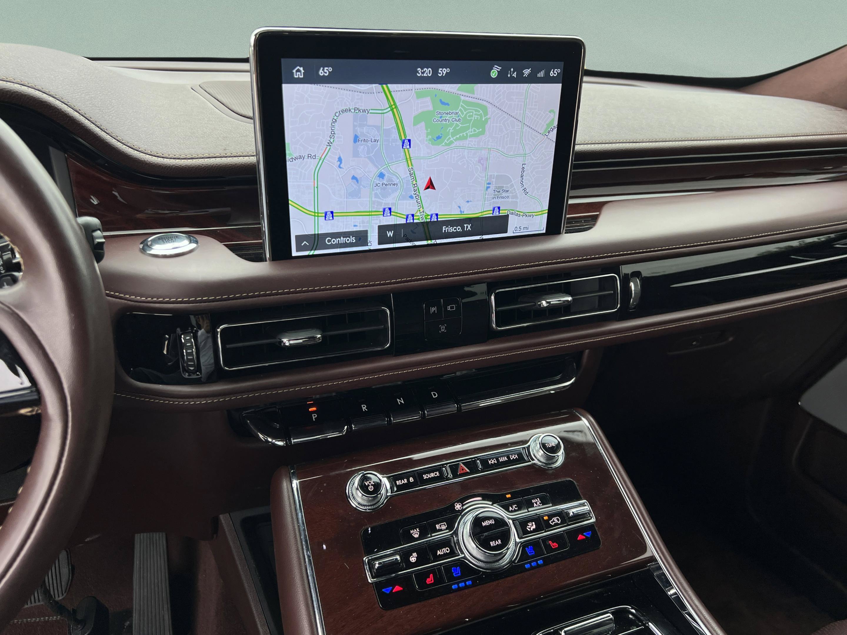 Certified 2024 Lincoln Aviator Black Label w/ Class IV Trailer Tow Package AWD/4WD image 16