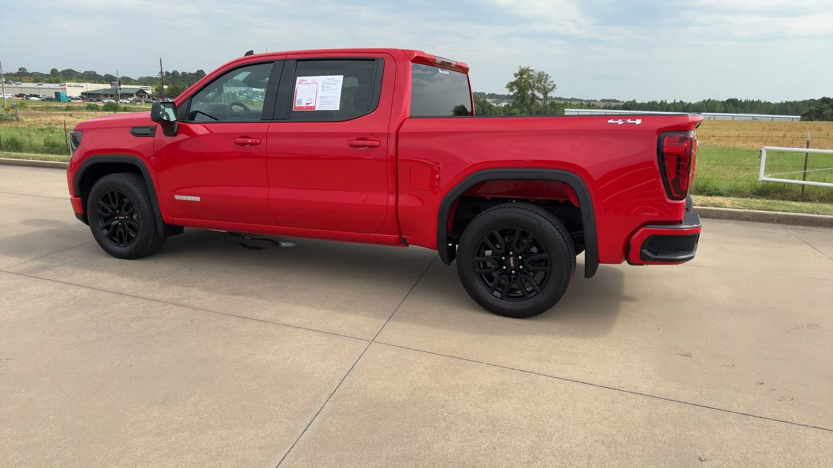 Used 2024 GMC Sierra 1500 Elevation AWD/4WD image 5