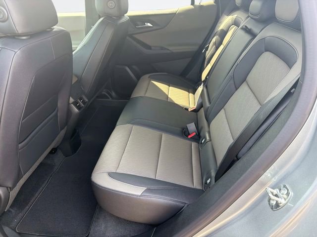New 2026 Chevrolet Equinox LT w/ Convenience Package II FWD image 14