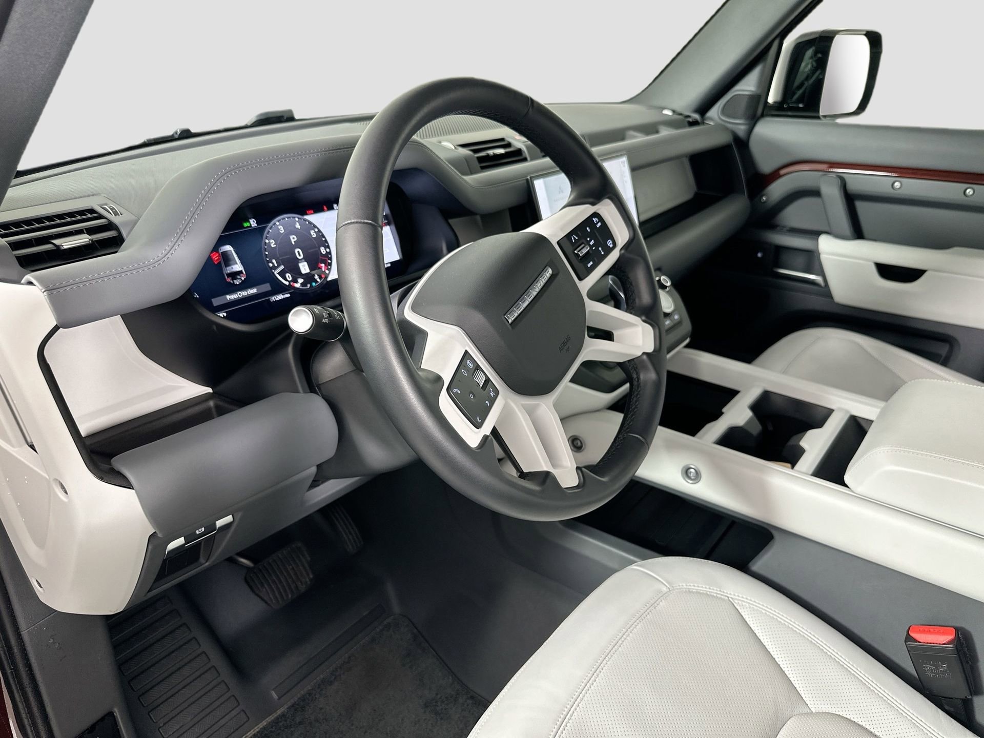 Certified 2025 Land Rover Defender 130 S image 10