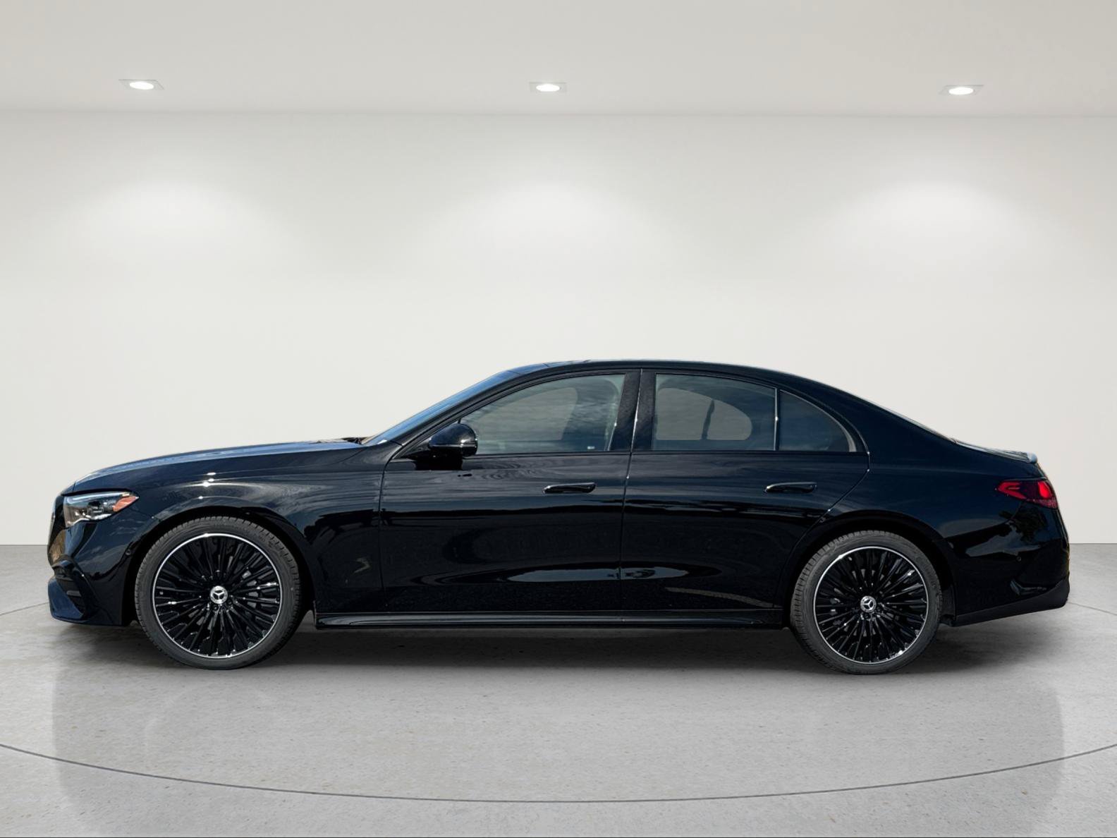 New 2027 Mercedes-Benz E 350 Sedan image 3