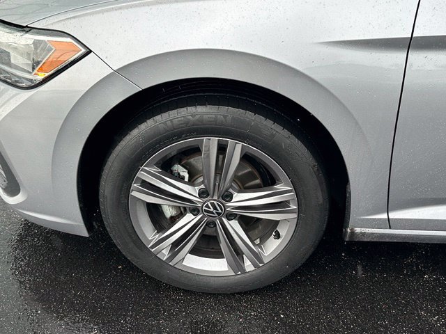 Used 2023 Volkswagen Jetta SE FWD image 8