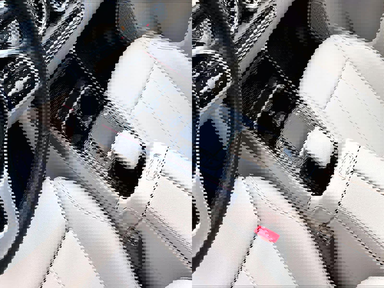 Used 2022 Mercedes-Benz GLB 250 4MATIC image 21