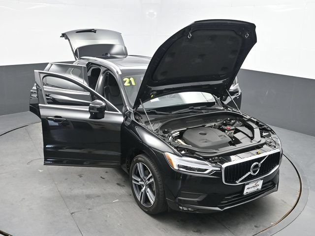 Used 2021 Volvo XC60 T5 Momentum w/ Premium Package AWD/4WD image 22