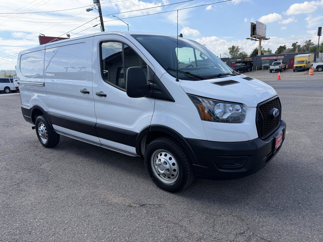 Used 2023 Ford Transit 250 Low Roof AWD image 2