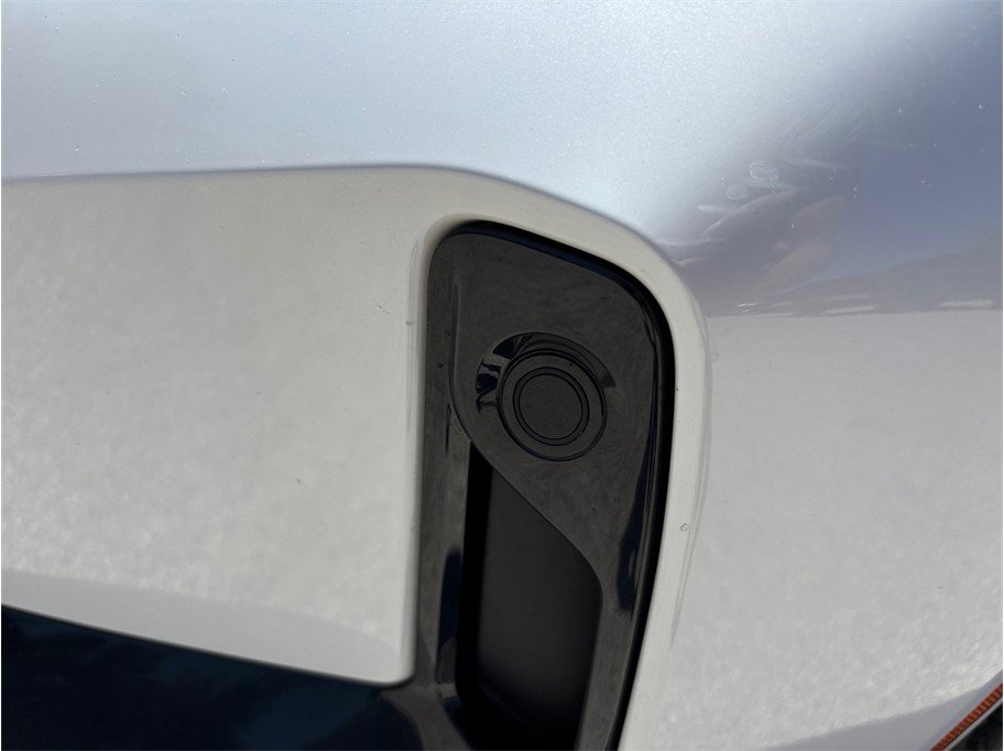 Used 2023 BMW 330i xDrive Sedan w/ M Sport Package image 14