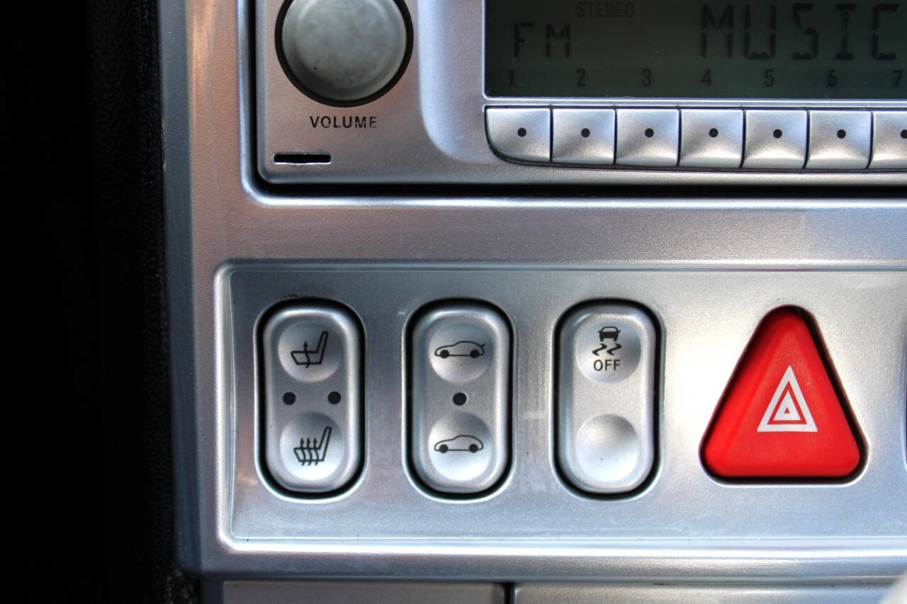 Used 2004 Chrysler Crossfire Base 2dr Sports Coupe image 25