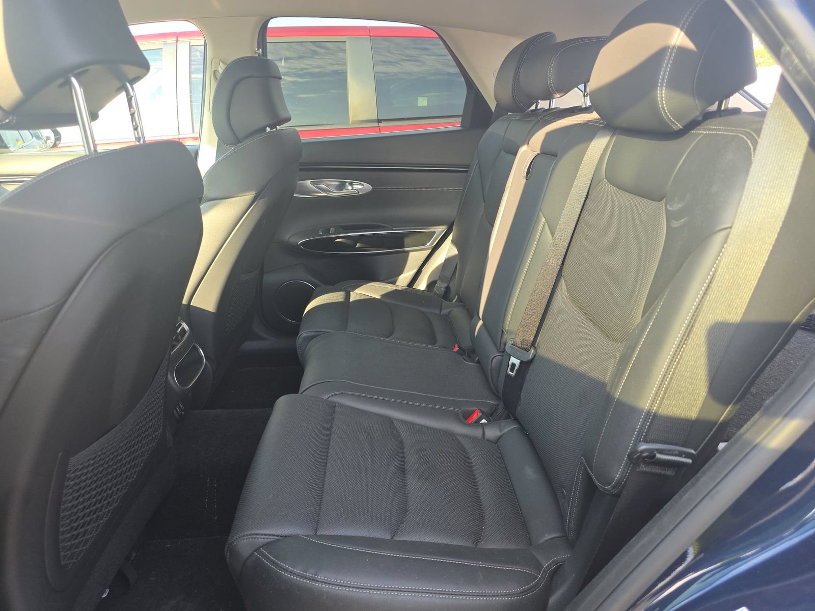 Used 2022 Genesis GV70 2.5T AWD/4WD image 14