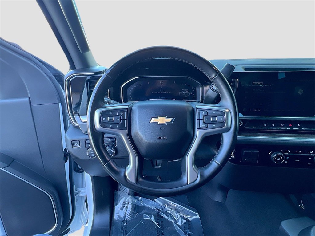 Used 2024 Chevrolet Silverado 2500 LT image 11