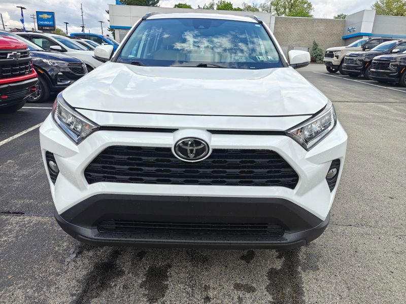 Used 2020 Toyota RAV4 XLE w/ All Weather Liner Package FWD image 2