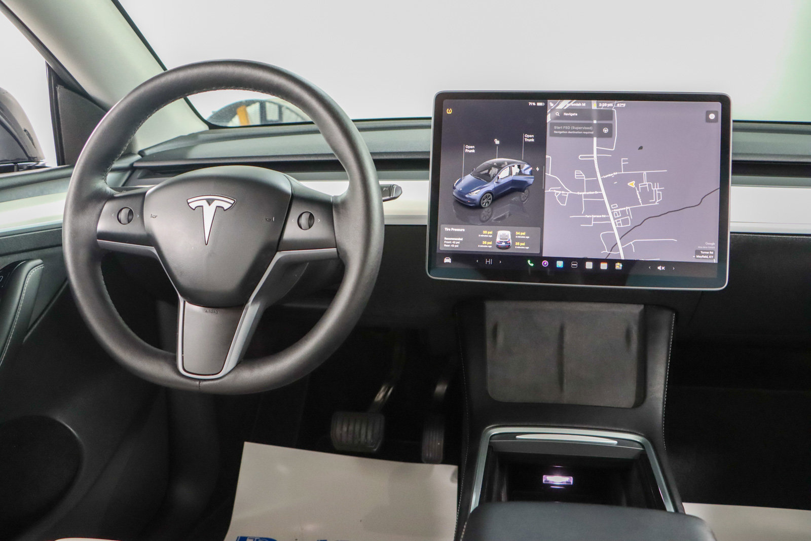 Used 2025 Tesla Model Y Long Range image 16