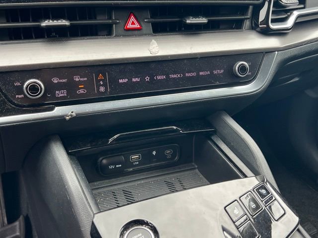 Certified 2023 Kia Sportage EX AWD/4WD image 22
