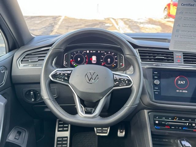 Certified 2022 Volkswagen Tiguan SEL R-Line image 18