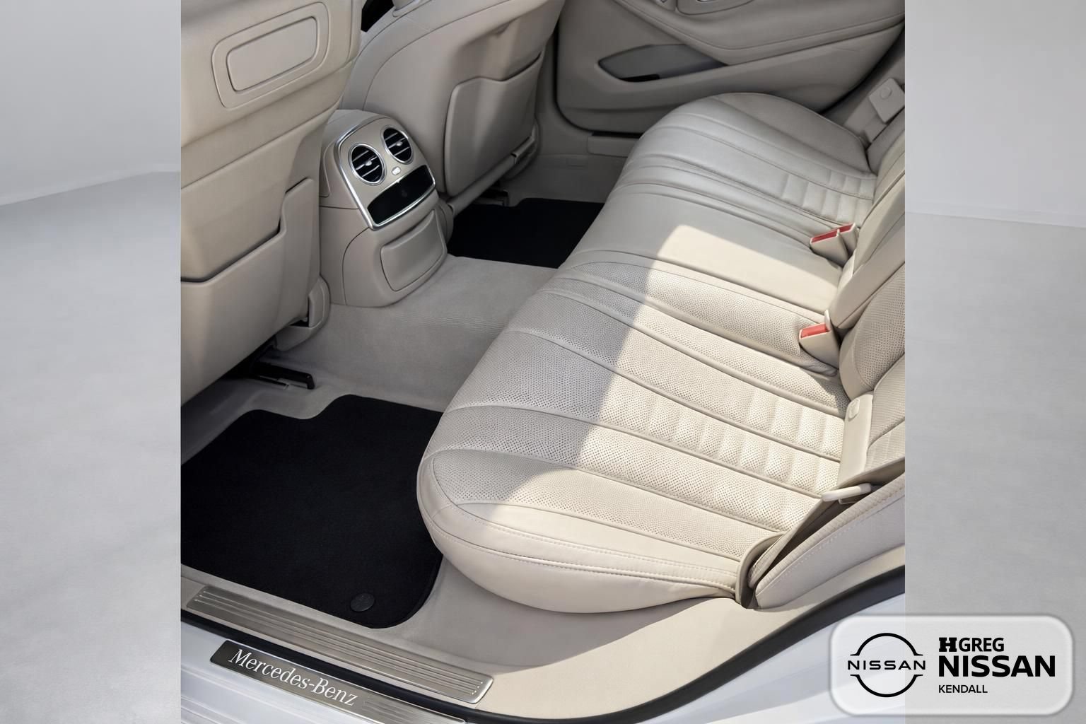 Used 2019 Mercedes-Benz S 560 4MATIC Sedan image 14