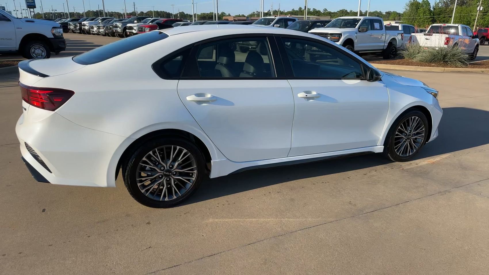 Used 2024 Kia Forte GT-Line w/ GT-Line Premium Package image 8
