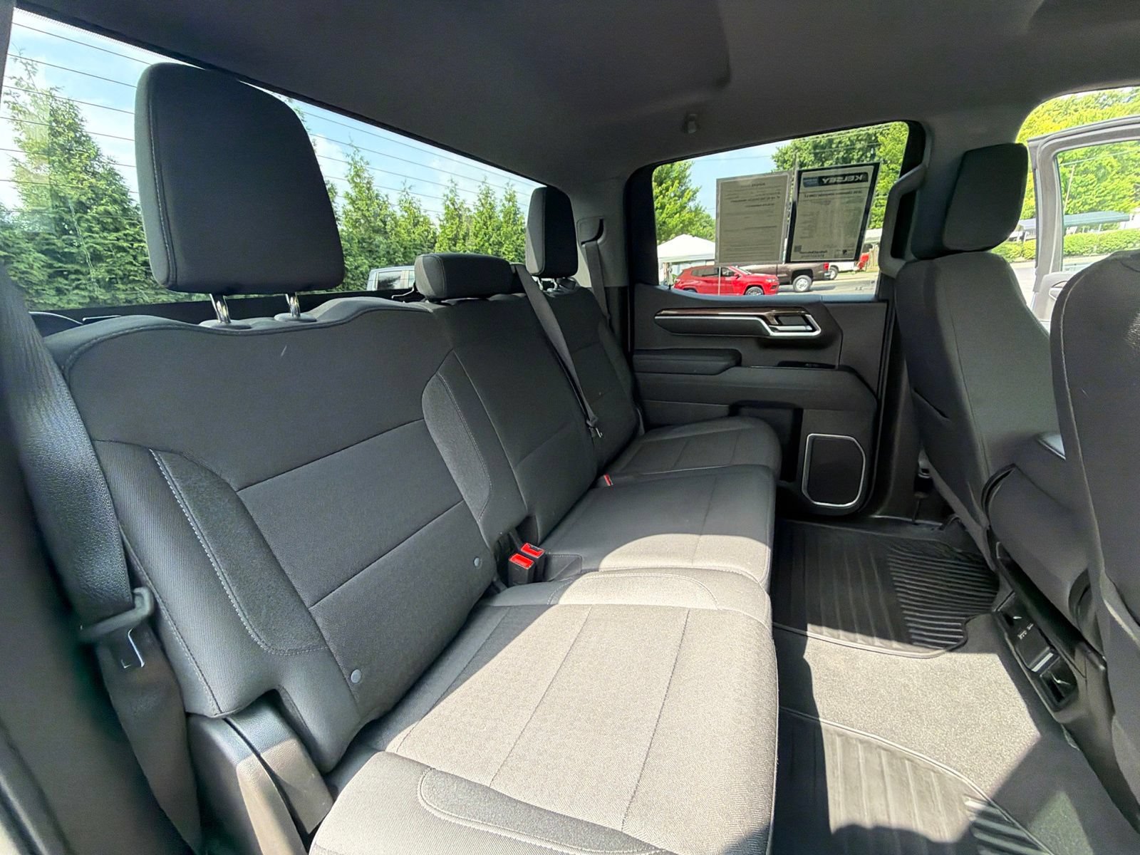 Used 2026 Chevrolet Silverado 1500 LT AWD/4WD image 25