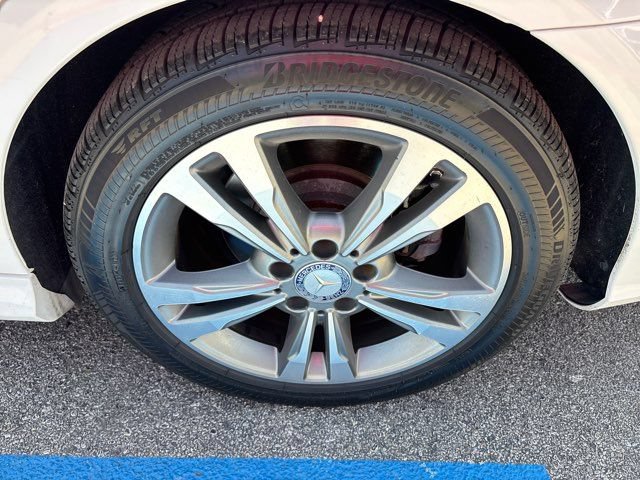 Used 2014 Mercedes-Benz E 250 BlueTEC Sedan image 10