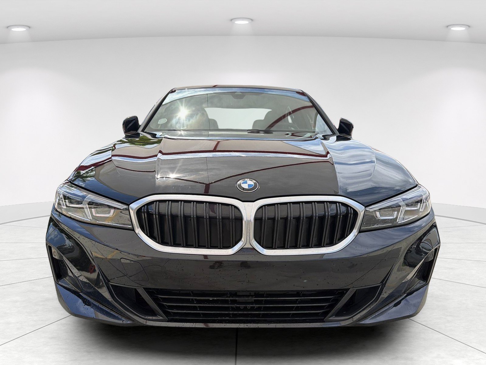 Certified 2026 BMW 330i Sedan RWD image 2