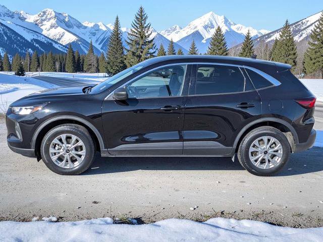 Certified 2023 Ford Escape Active image 3