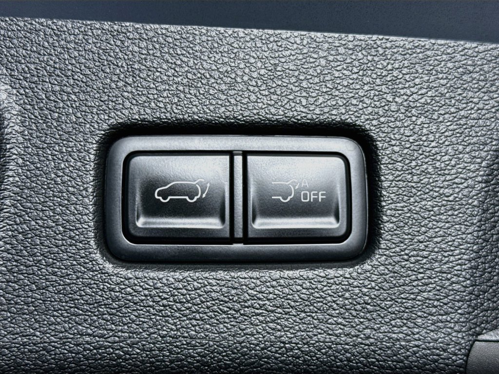Used 2025 Kia Telluride S FWD image 30