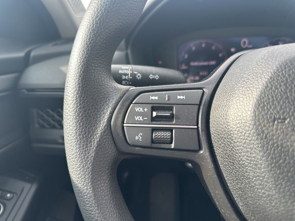 Used 2023 Honda Accord EX image 21