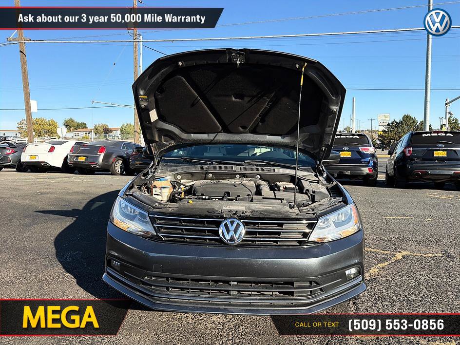 Used 2015 Volkswagen Jetta Sport FWD image 14