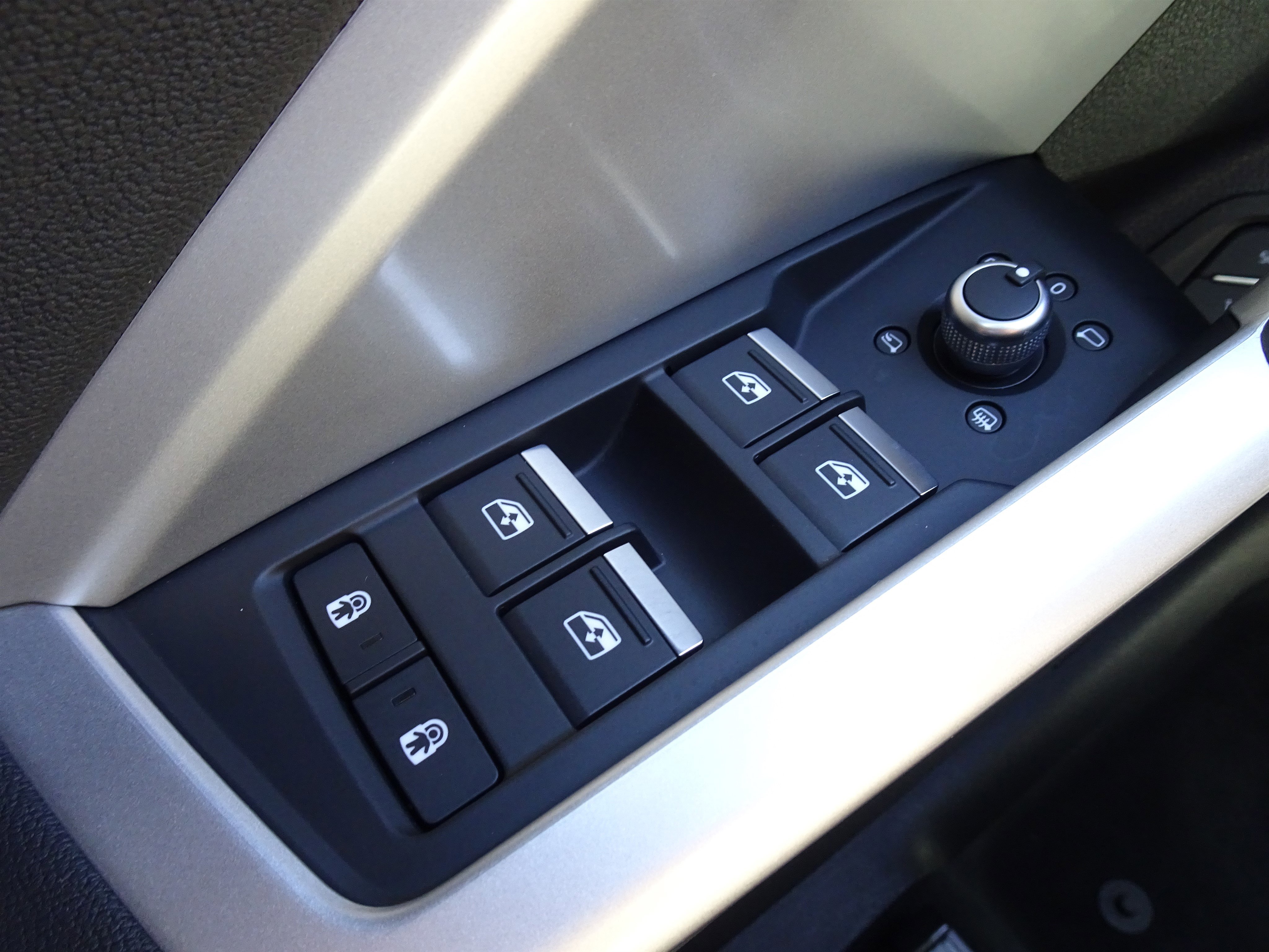 Certified 2022 Audi Q3 2.0T Premium Plus w/ Premium Plus Package image 18