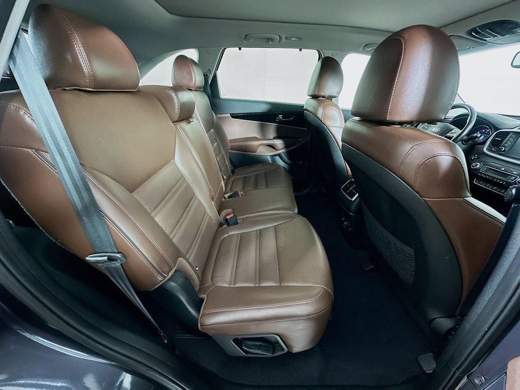 Certified 2019 Kia Sorento SX w/ SX Touring Package FWD image 8