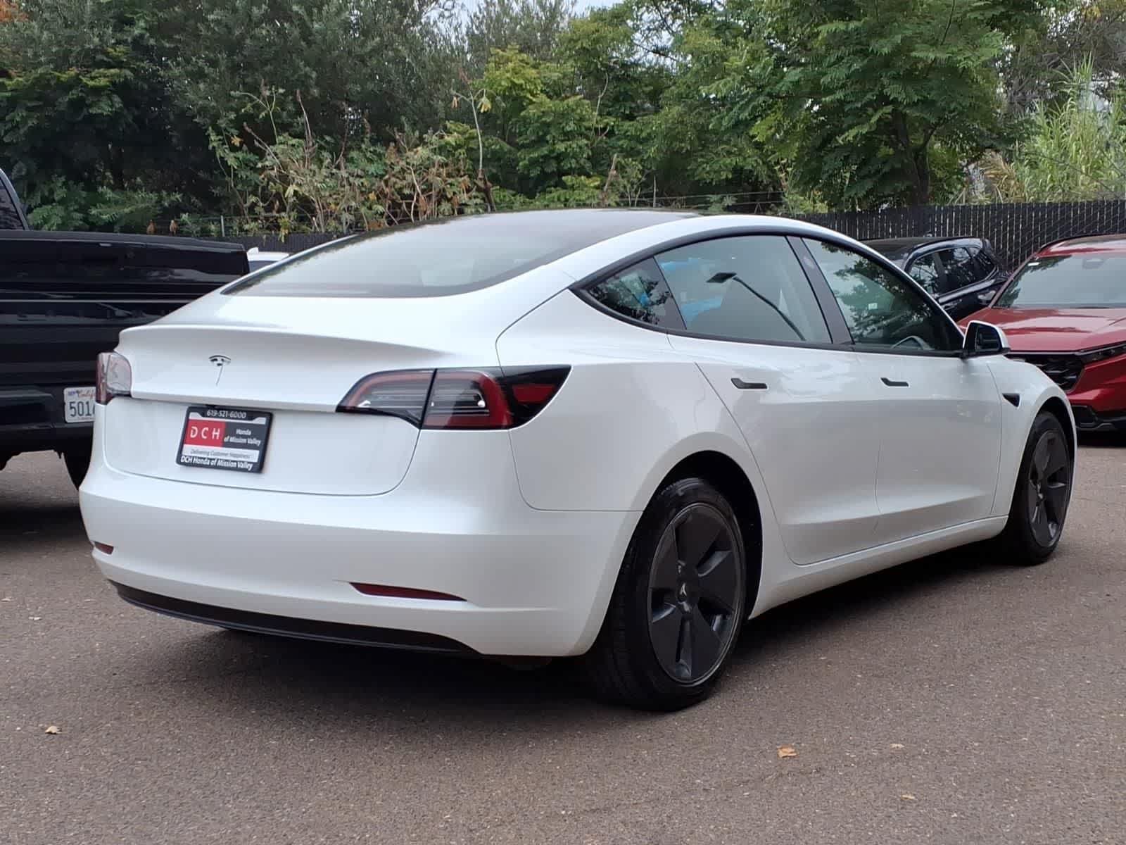Used 2023 Tesla Model 3 Standard Range RWD image 4