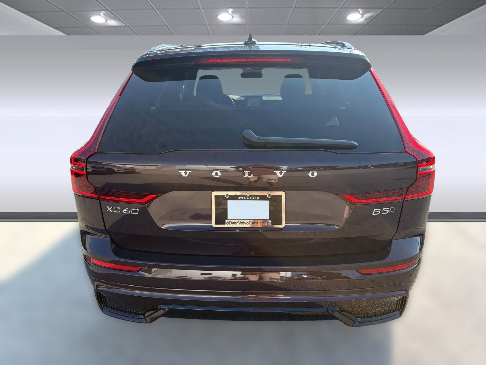 New 2026 Volvo XC60 B5 Plus w/ Climate Package image 10