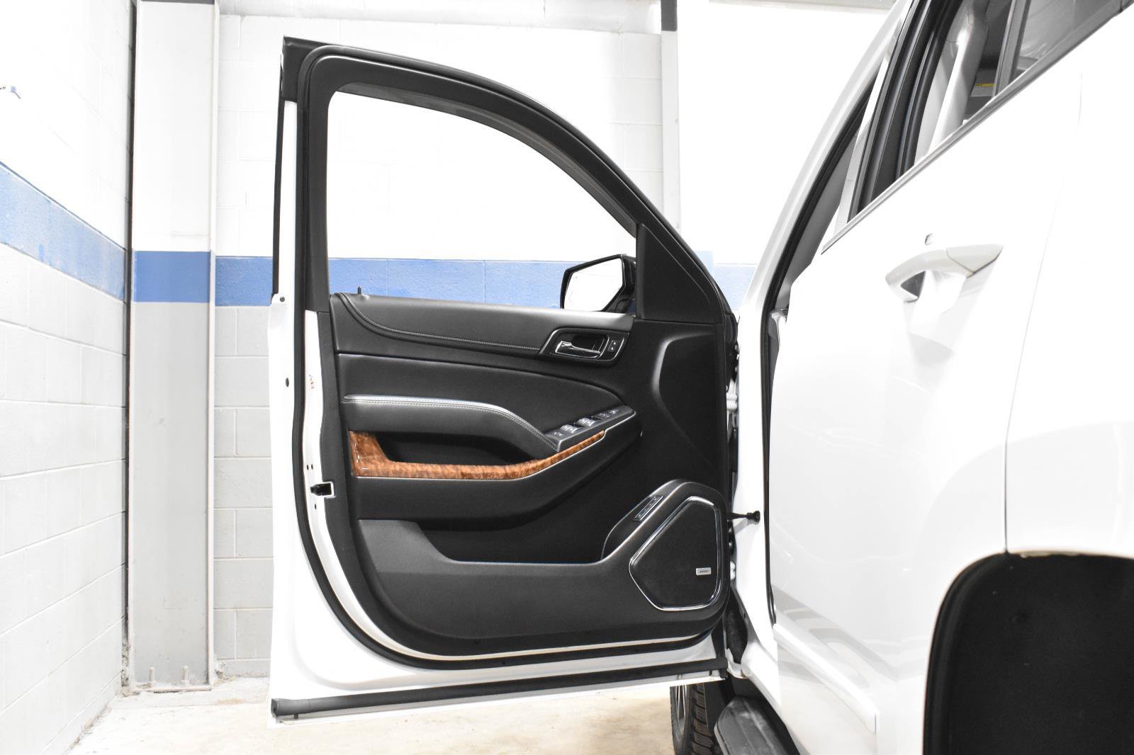 Used 2020 Chevrolet Tahoe Premier w/ RST 6.2L Performance Edition image 11