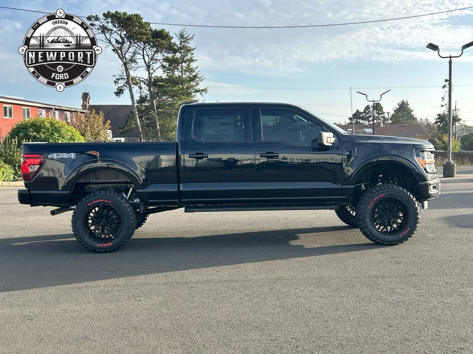 New 2026 Ford F150 XLT w/ XLT Black Appearance Package AWD/4WD image 10