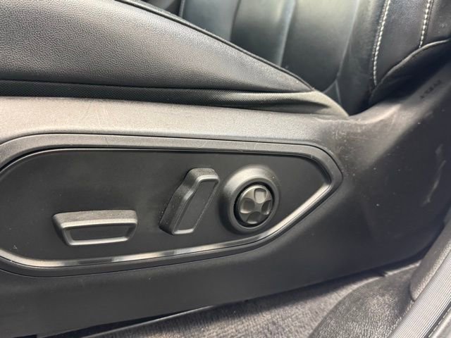 Used 2022 Jeep Grand Cherokee Limited image 14